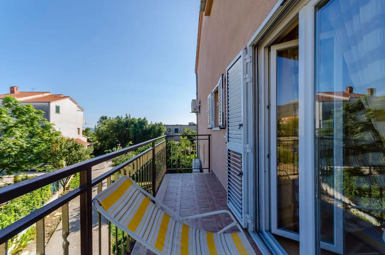 Apartment Benzon Kastela