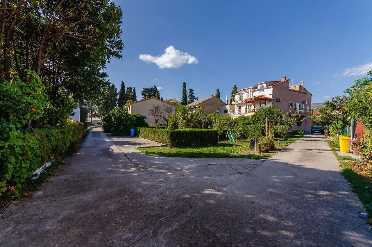 Apartment Benzon Kastela