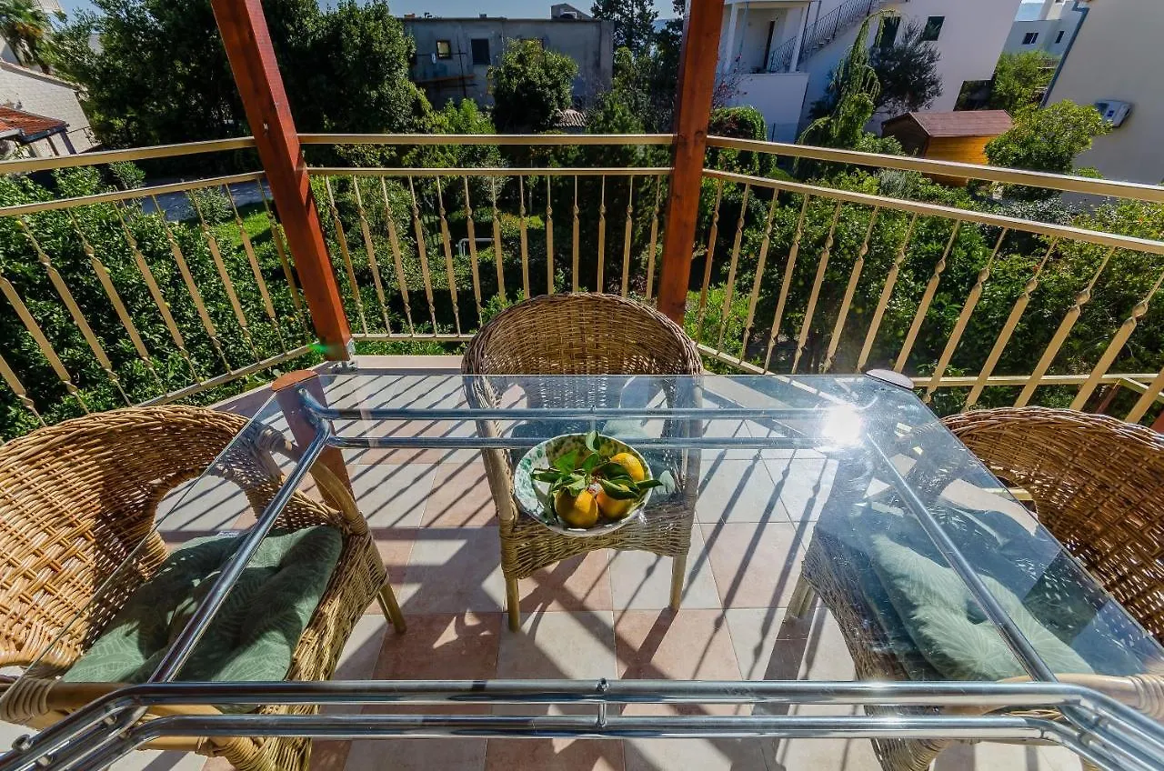 Apartment Benzon Kastela