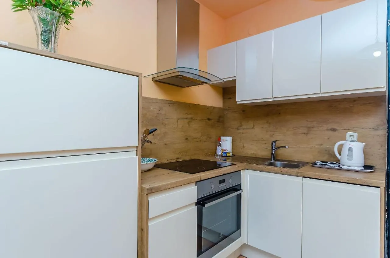 Apartment Benzon Kastela