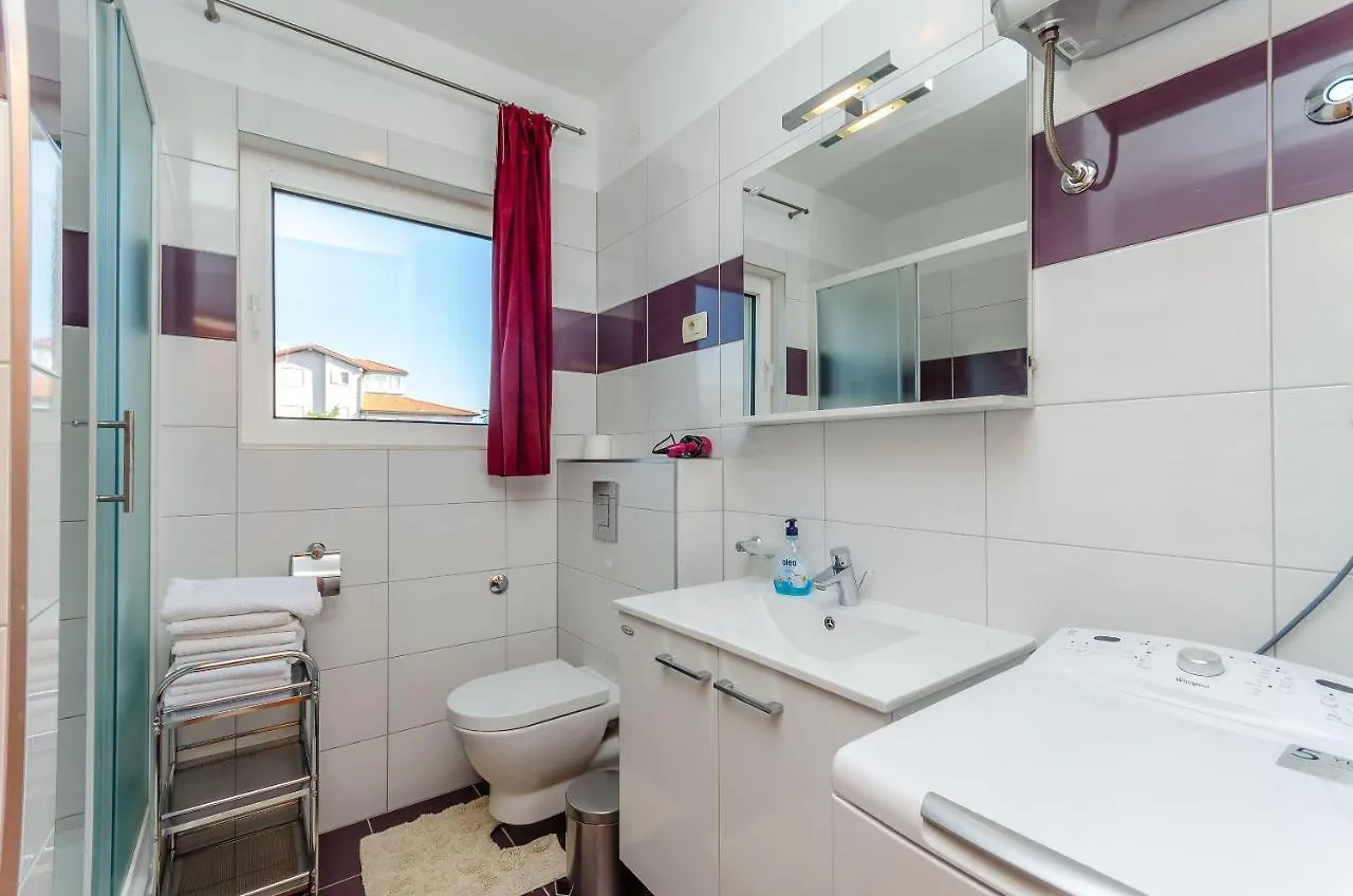 Apartment Benzon Kaštela