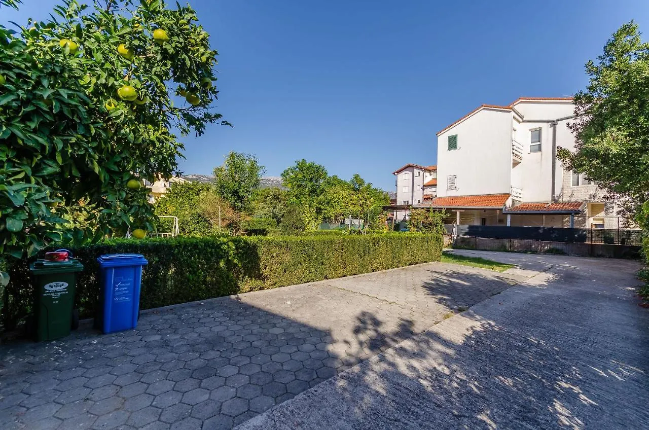 Apartment Benzon Kaštela
